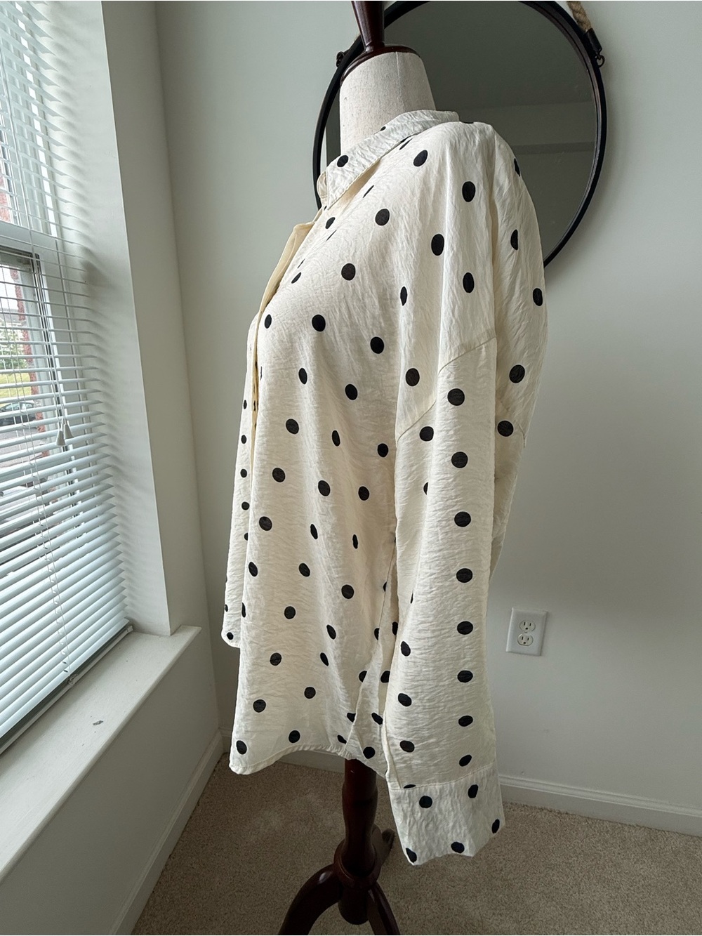 Zara Cream Button-Down Blouse with Black Polka Dots - Picture 5 of 8